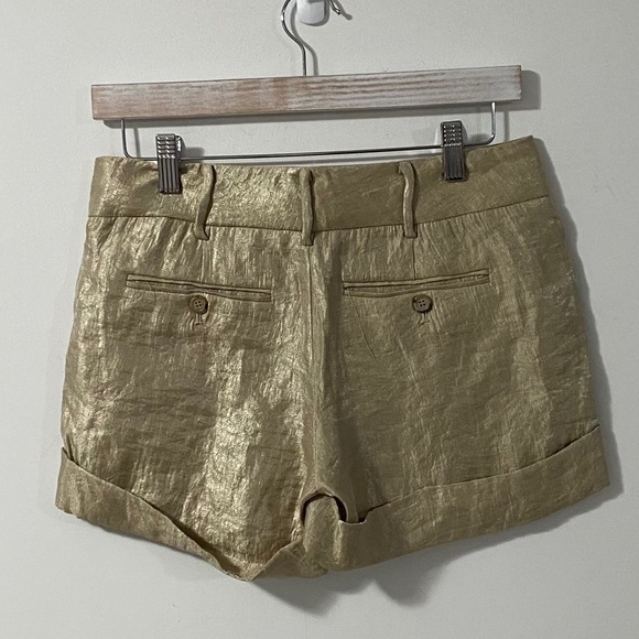 Club Monaco Metallic Gold Cuffed Shorts Size 0 - Picture 5 of 8